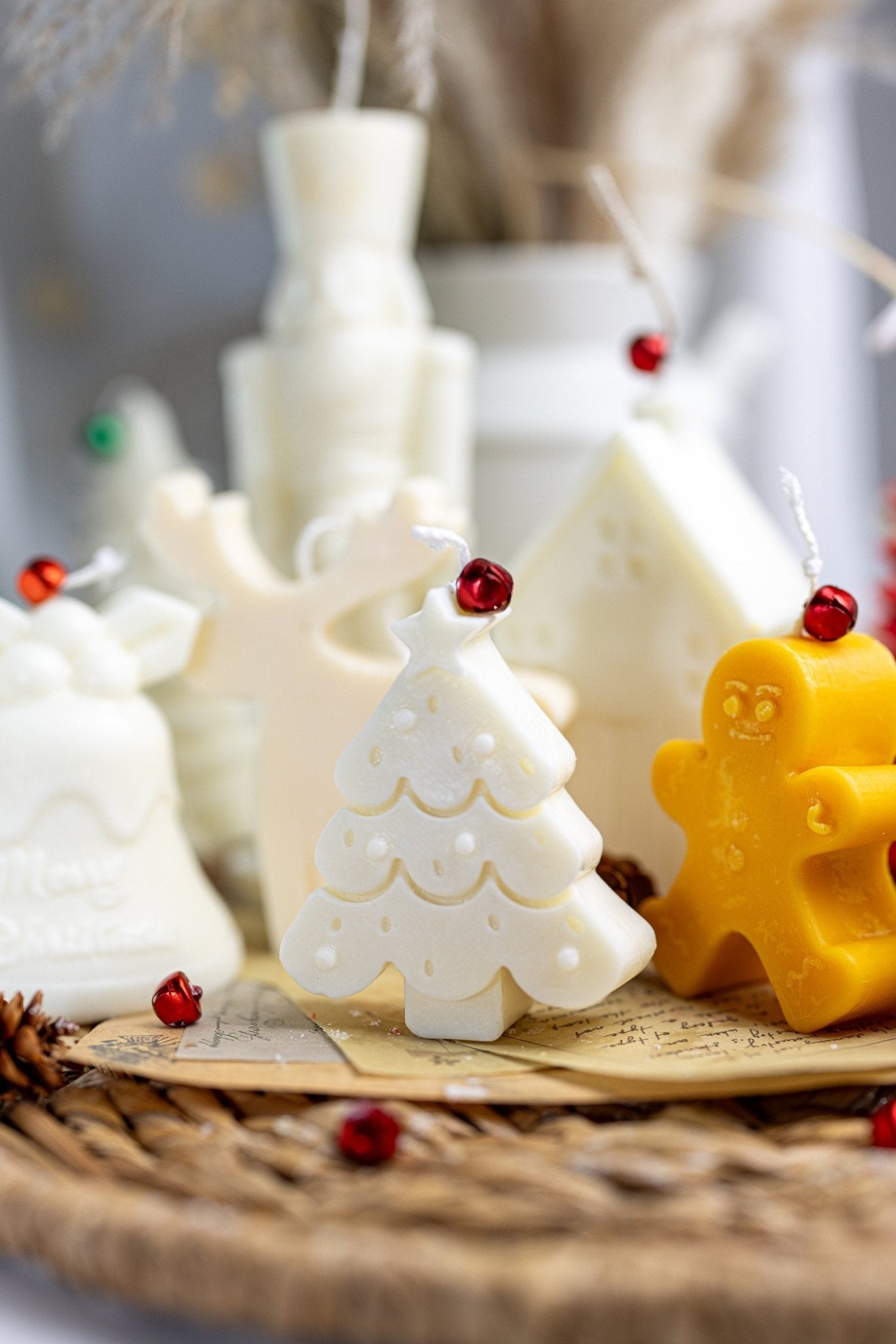 Small Christmas Tree Candle – Handmade Soy Wax Holiday Candle for Christmas Decor & Gifts