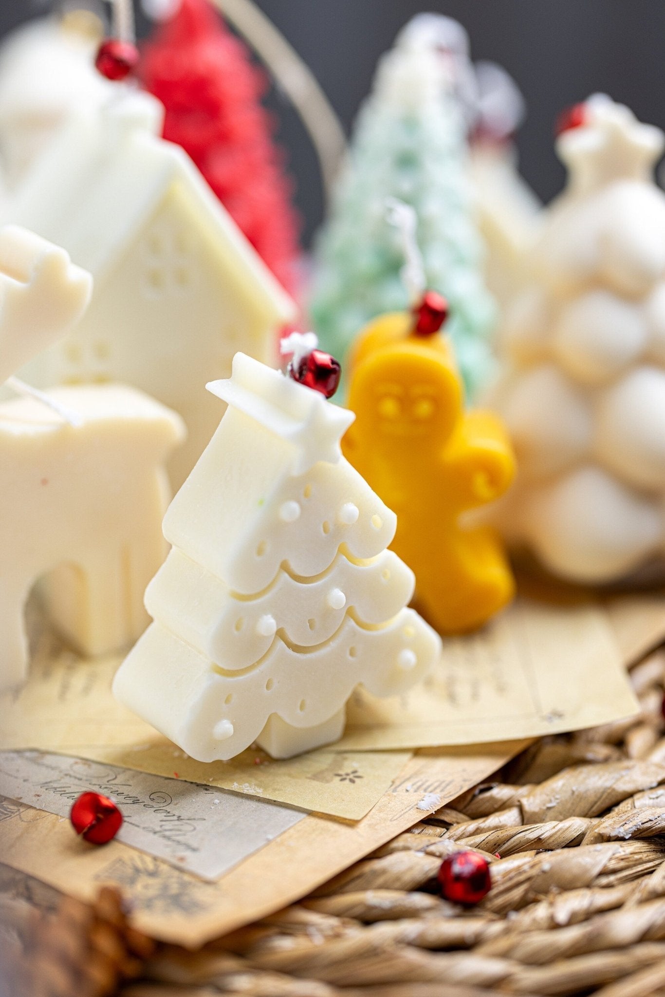 Small Christmas Tree Candle – Handmade Soy Wax Holiday Candle for Christmas Decor & Gifts