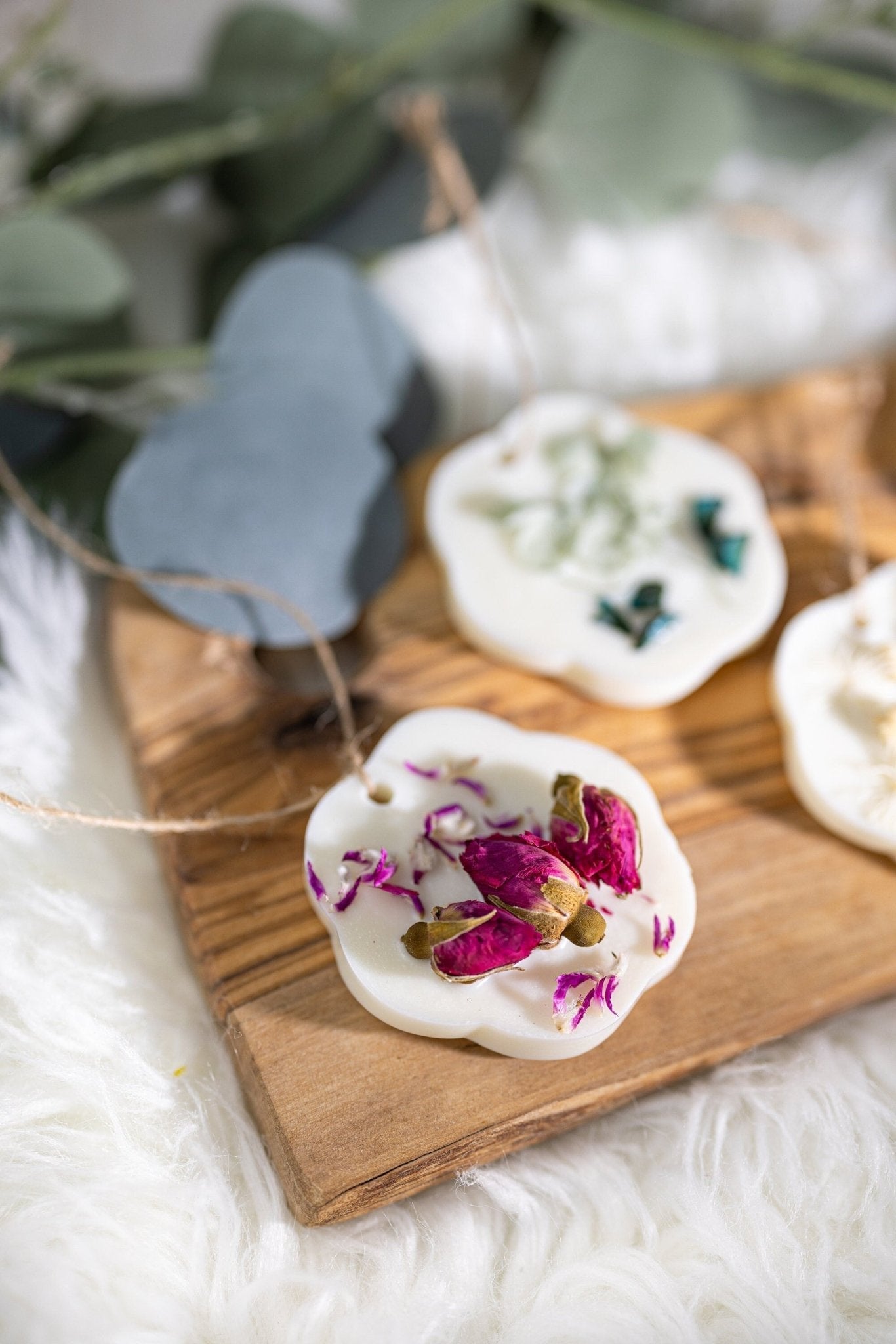 Handcrafted Floral Scented Wax Sachet with Dried Flowers - Perfect Gift for Women & Moms