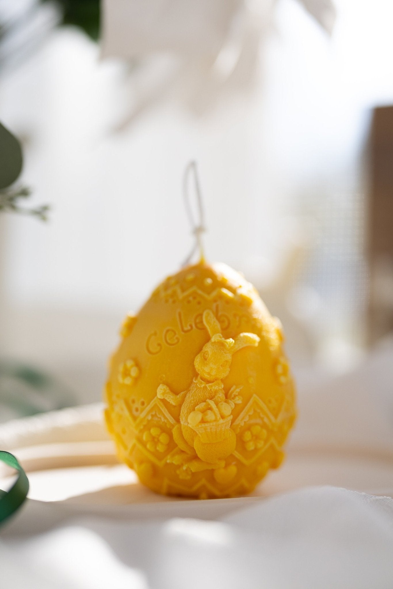Easter Egg Soy Wax Candle – Decorative Spring Candle – Handmade Holiday Decor