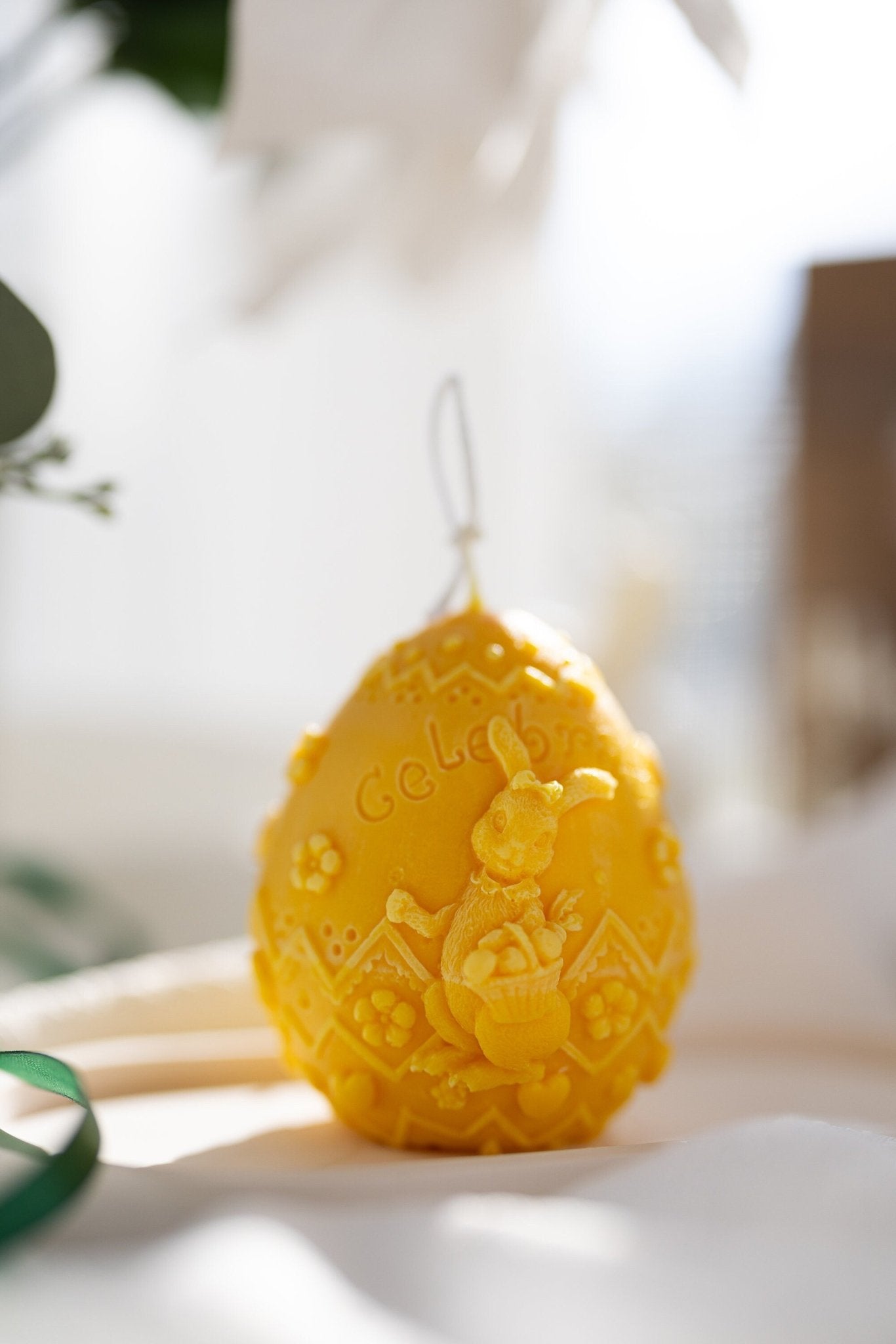 Easter Egg Soy Wax Candle – Decorative Spring Candle – Handmade Holiday Decor