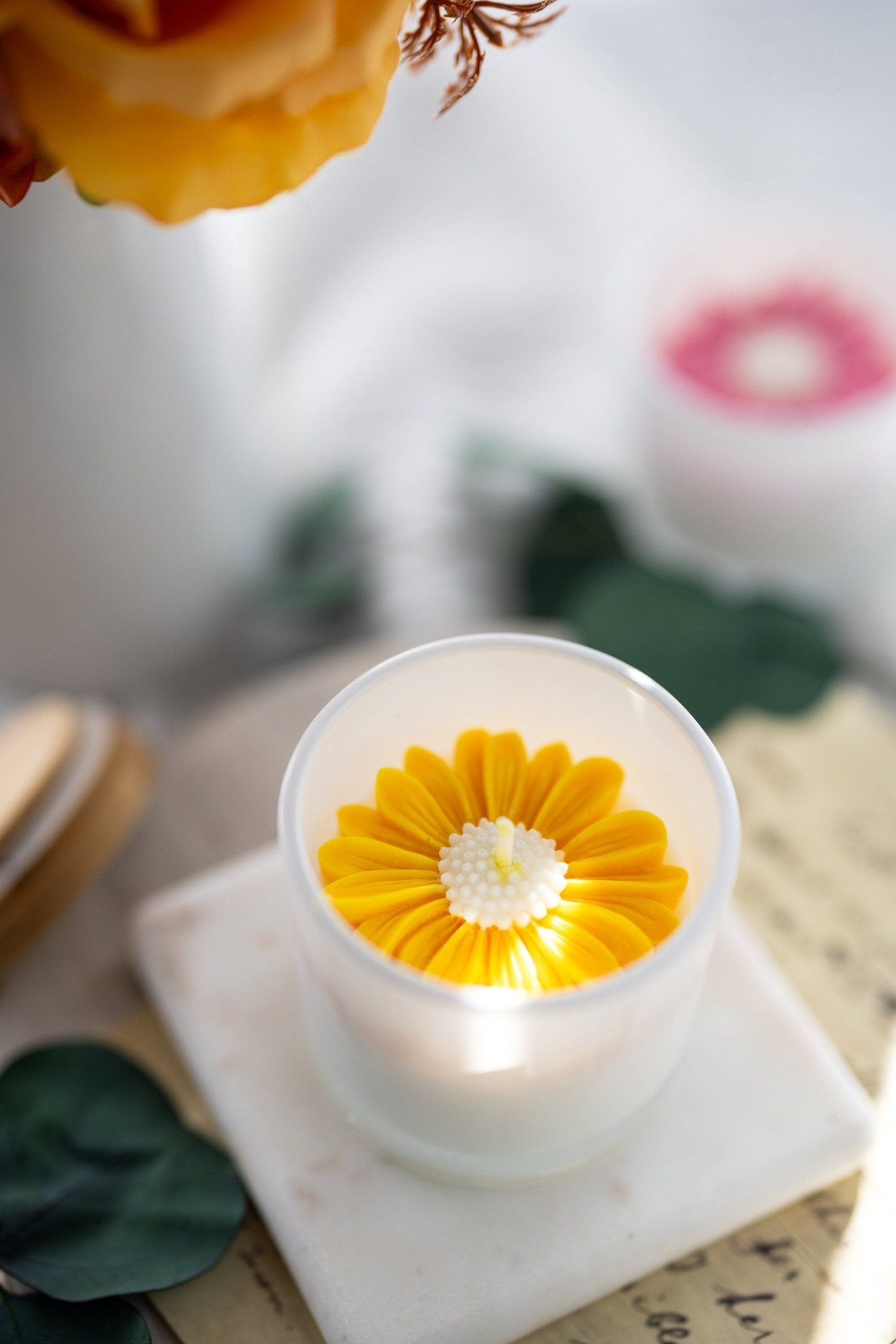 Daisy flower candle, Soy candle, flower candle favor,White Jars Candle