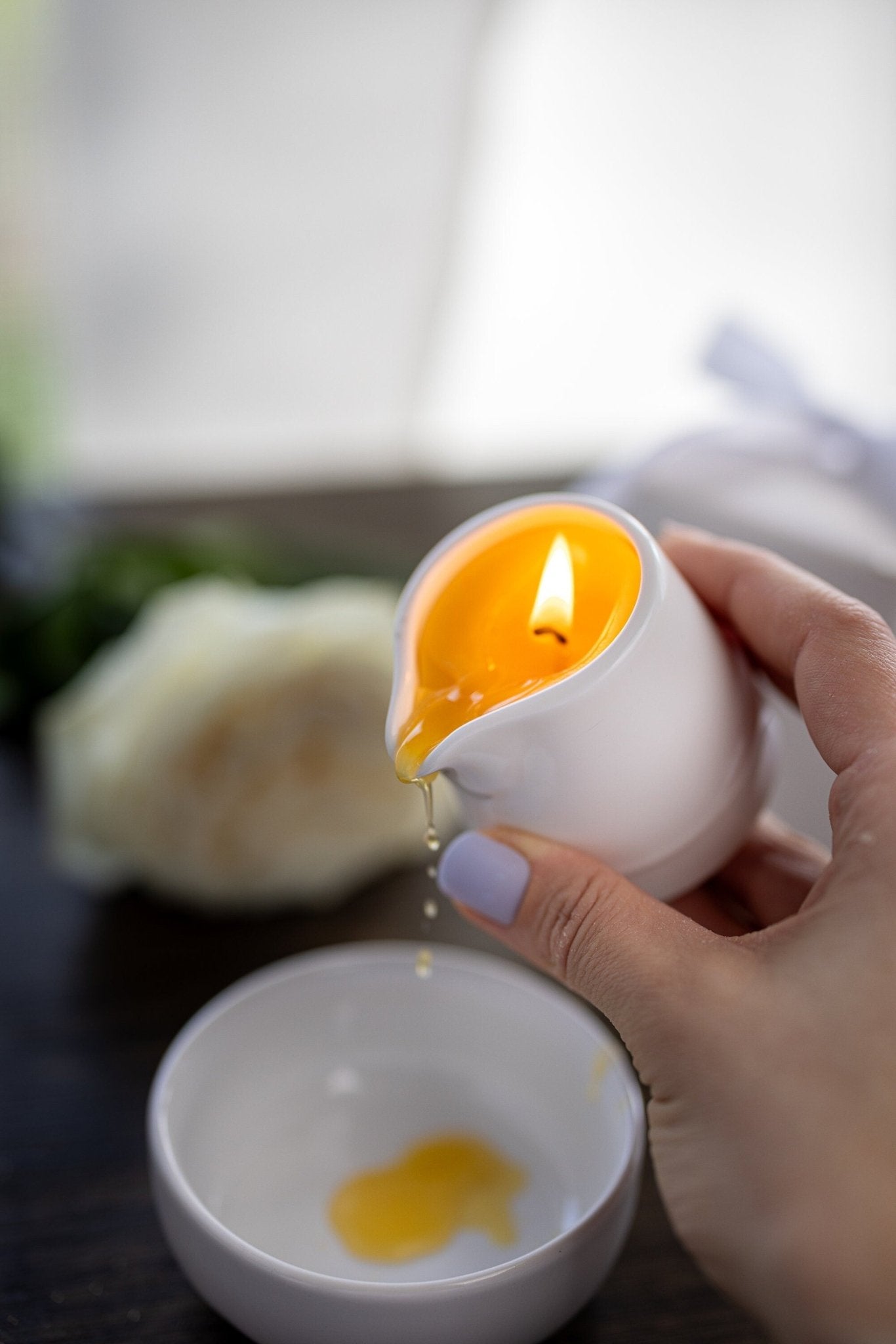 Organic Soy Wax Massage Candle with Essential Oils - Relaxation & Aromatherapy