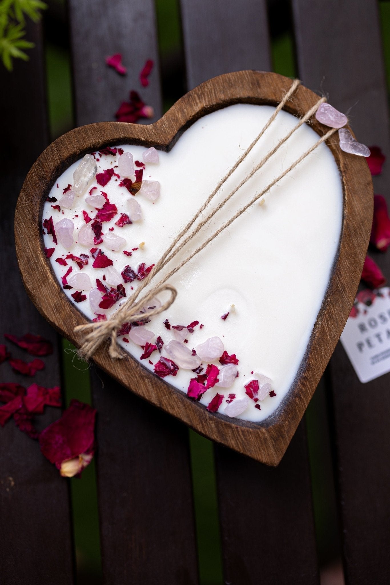 Heart-Shaped Wood Dough Bowl Candle – Crystals & Flowers – 3 Cotton Wick Soy Candle