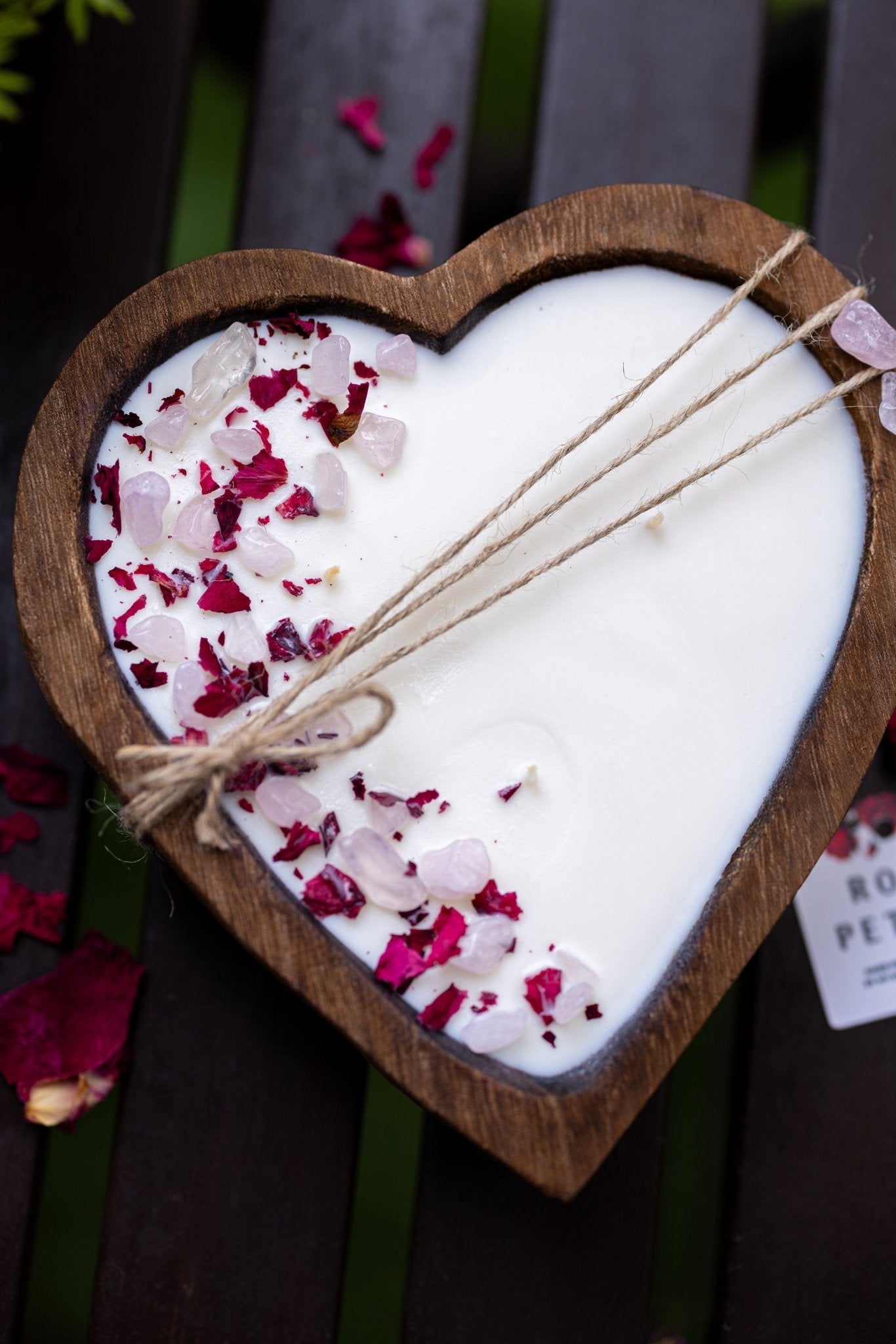 Heart-Shaped Wood Dough Bowl Candle – Crystals & Flowers – 3 Cotton Wick Soy Candle