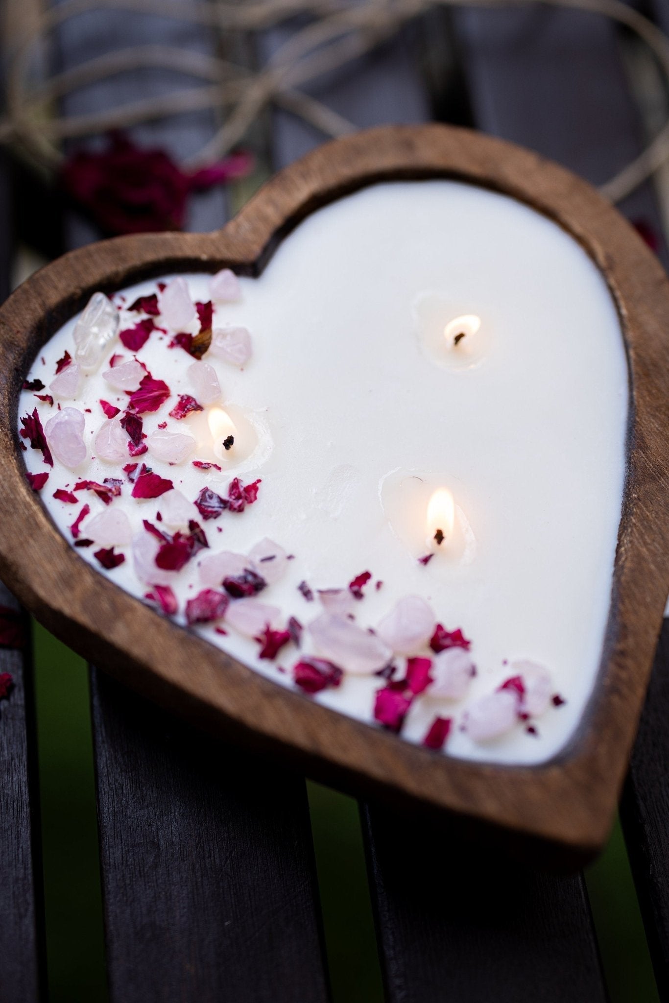 Heart-Shaped Wood Dough Bowl Candle – Crystals & Flowers – 3 Cotton Wick Soy Candle