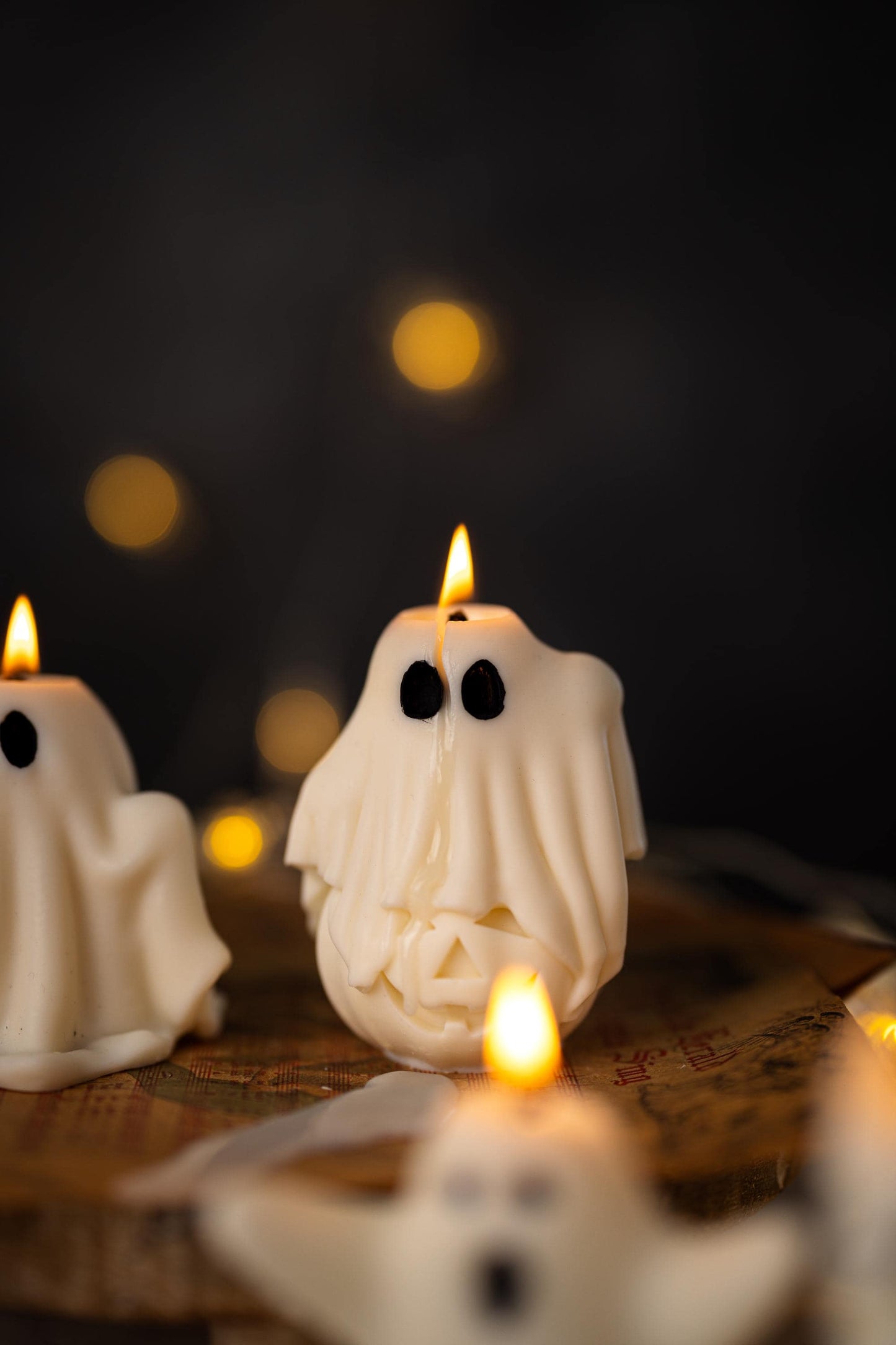 Ghost Candles – Spooky Halloween & Autumn Decor