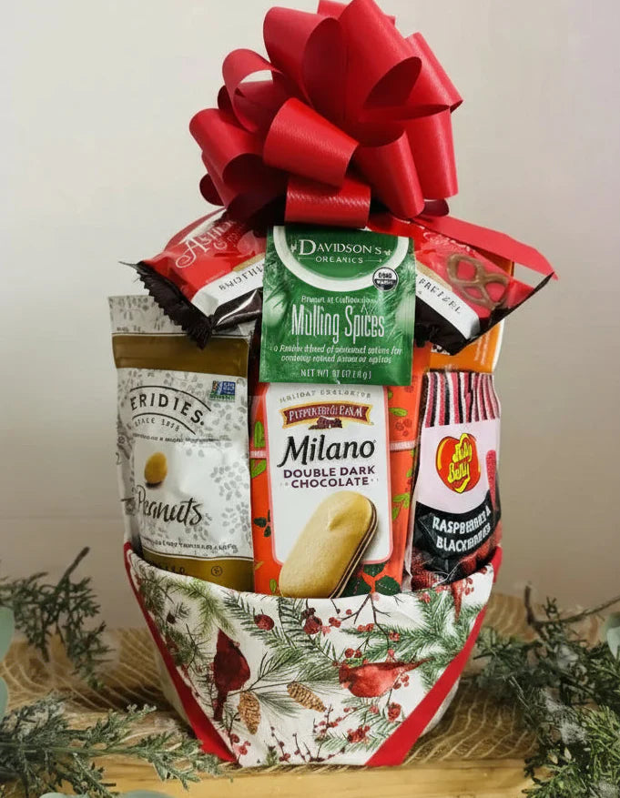 Jenny's Small Classic Gift Basket - Gourmet Snacks & Treats - Best Seller