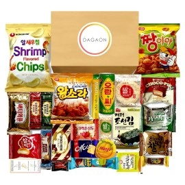 Dagaon Favorite Korean Snack Box 24 count - Appetizing gift and care Package for any occasions and everyone Variety of Korean Treats Including Top Picked chips, Biscuits, cookies, Pies, candies