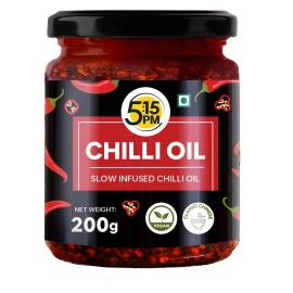 5:15PM Chilli Oil 200gm| Crispy Chinese Chilli Oil |Sichuan Chilli Oil with Garlic| Slow Infused| 100% Natural, Vegan & Gluten Free| No artificial colours & flavour| Perfect for stir-fries, noodles, pizzas, and salad 
